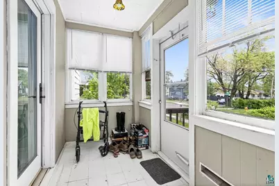 3801 W 5th St, Duluth, MN 55807 - Photo 3