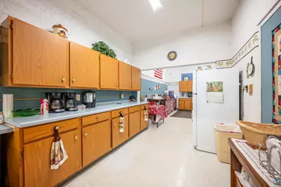 315 W 10th St, Ashland, WI 54806 - Photo 37