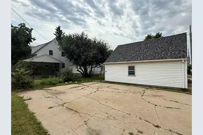 809 N 16th St, Virginia, MN 55792 - Photo 9