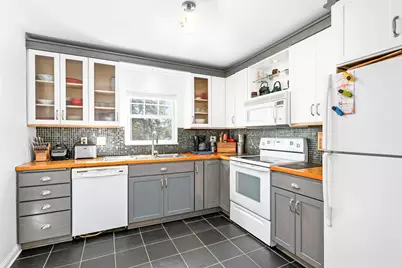 3406 E 4th St, Duluth, MN 55804 - Photo 11