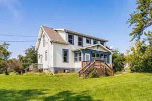 1502 8th Ave, Two Harbors, MN 55616 - Photo 1