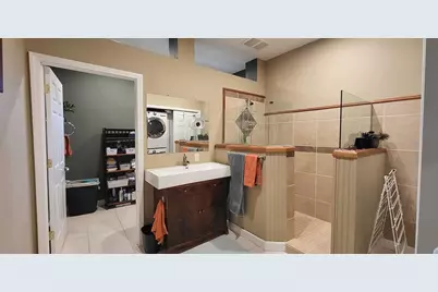 908 E Skyline Pkwy, Duluth, MN 55805 - Photo 5