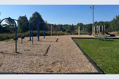 2219 W 22nd St, Duluth, MN 55811 - Photo 43