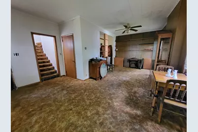 111 Carrie Ave, Eveleth, MN 55734 - Photo 3