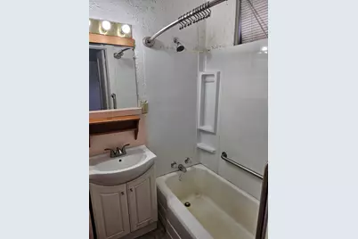 917 E 7th St, Duluth, MN 55805 - Photo 9