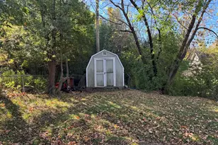 110 E Chisholm St, Duluth, MN 55803 - Photo 7