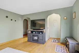 1123 Adams Ave, Eveleth, MN 55734 - Photo 13