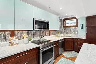 2126- L205 Water St, Duluth, MN 55812 - Photo 17