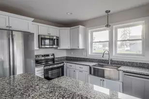 411 4th Ave, Two Harbors, MN 55616 - Photo 5