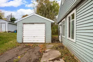 88 Banks Blvd, Silver Bay, MN 55614 - Photo 13