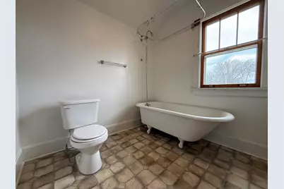 214 SW 8th St, Chisholm, MN 55719 - Photo 17