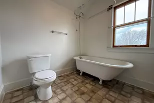 214 SW 8th St, Chisholm, MN 55719 - Photo 17