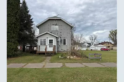 214 SW 8th St, Chisholm, MN 55719 - Photo 1