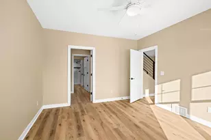 8602 Maynard Pl, Duluth, MN 55807 - Photo 23