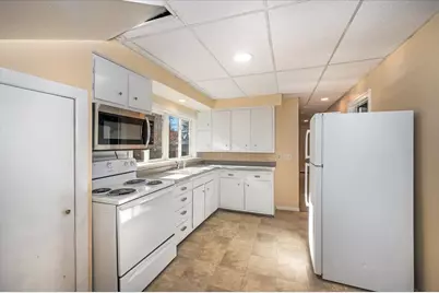 1301 Hughitt Ave, Superior, WI 54880 - Photo 7