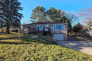 1403 E 8th St, Duluth, MN 55805 - Photo 9