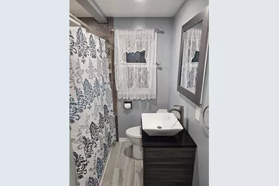 1403 E 8th St, Duluth, MN 55805 - Photo 17