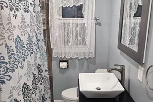 1403 E 8th St, Duluth, MN 55805 - Photo 17