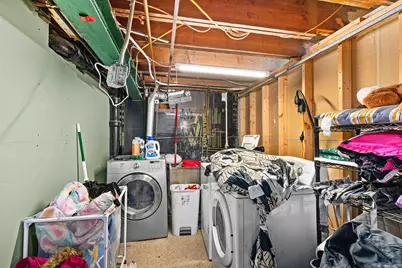 401 Memorial Dr, Buhl, MN 55713 - Photo 11