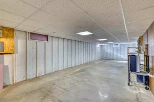 210 W Mulberry St, Duluth, MN 55811 - Photo 27