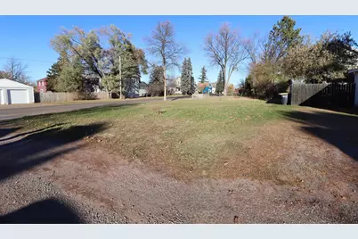 1104 3rd St W, Ashland, WI 54806 - Photo 5