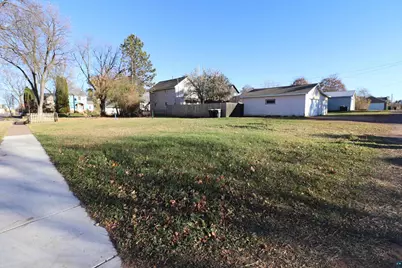1104 3rd St W, Ashland, WI 54806 - Photo 1