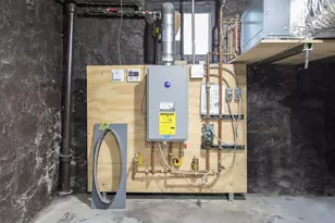 5825 E Superior St, Duluth, MN 55804 - Photo 25