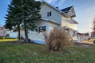 202 E 2nd St, Superior, WI 54880 - Photo 3