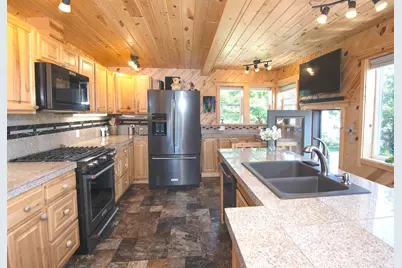 206 N Broadway Ave, Grand Marais, MN 55604 - Photo 19