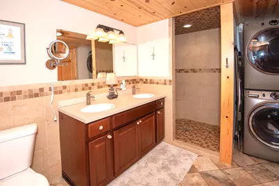 206 N Broadway Ave, Grand Marais, MN 55604 - Photo 25