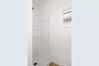 14 W Linden St, Duluth, MN 55811 - Photo 11