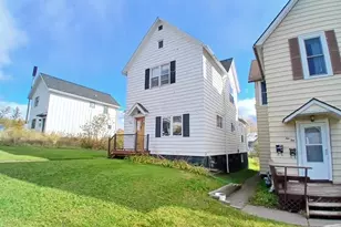 1008 W 3rd St, Duluth, MN 55806 - Photo 3