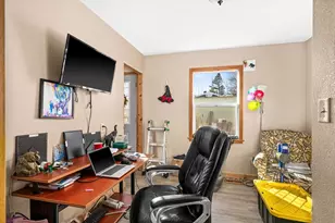 24 Green Ln, Silver Bay, MN 55614 - Photo 9