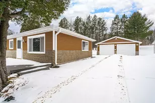52 Davis Dr, Silver Bay, MN 55614 - Photo 3