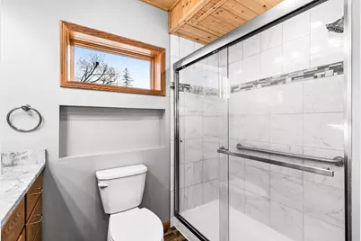 302 River Bluff Ave, Sandstone, MN 55072 - Photo 7