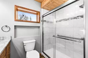 302 River Bluff Ave, Sandstone, MN 55072 - Photo 7