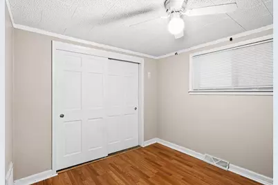 328 S 57th Ave W, Duluth, MN 55807 - Photo 9