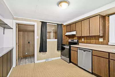 328 S 57th Ave W, Duluth, MN 55807 - Photo 5