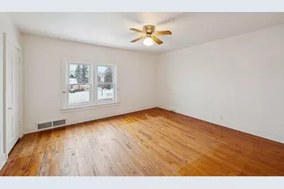 500 Lakeshore Drive East, Ashland, WI 54806 - Photo 11