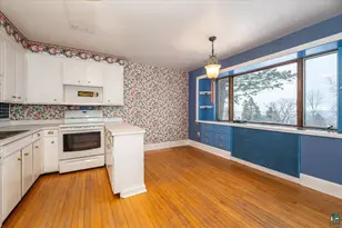 2510 E Superior St, Duluth, MN 55812 - Photo 17