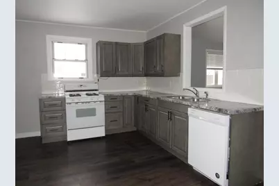 5716 Oakes Ave, Superior, WI 54880 - Photo 3