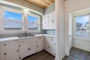 217 3rd Ave N, Chisholm, MN 55719 - Photo 9