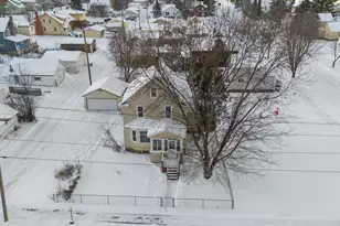 217 3rd Ave N, Chisholm, MN 55719 - Photo 1