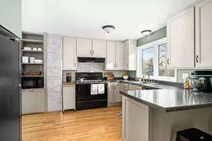 2893 Hutchinson Rd, Duluth, MN 55811 - Photo 3