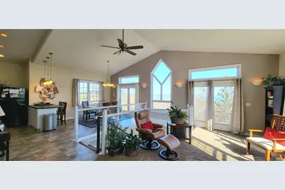 908 E Skyline Pkwy, Duluth, MN 55805 - Photo 11