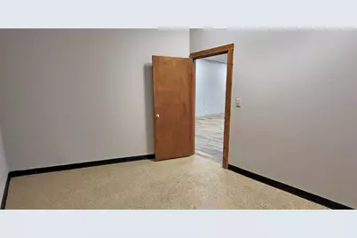 215 N Central Ave, Duluth, MN 55807 - Photo 5