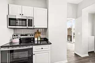 1812 W 3rd St, Duluth, MN 55806 - Photo 19