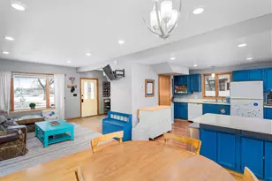 811 N 56th Ave W, Duluth, MN 55807 - Photo 17