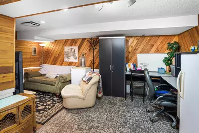 811 N 56th Ave W, Duluth, MN 55807 - Photo 39