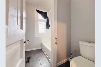 605 Ellis Ave, Ashland, WI 54806 - Photo 11